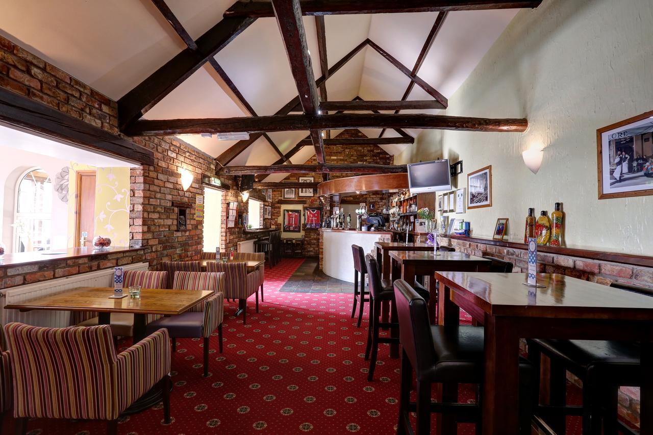 Manor Court Hotel Carnaby Extérieur photo