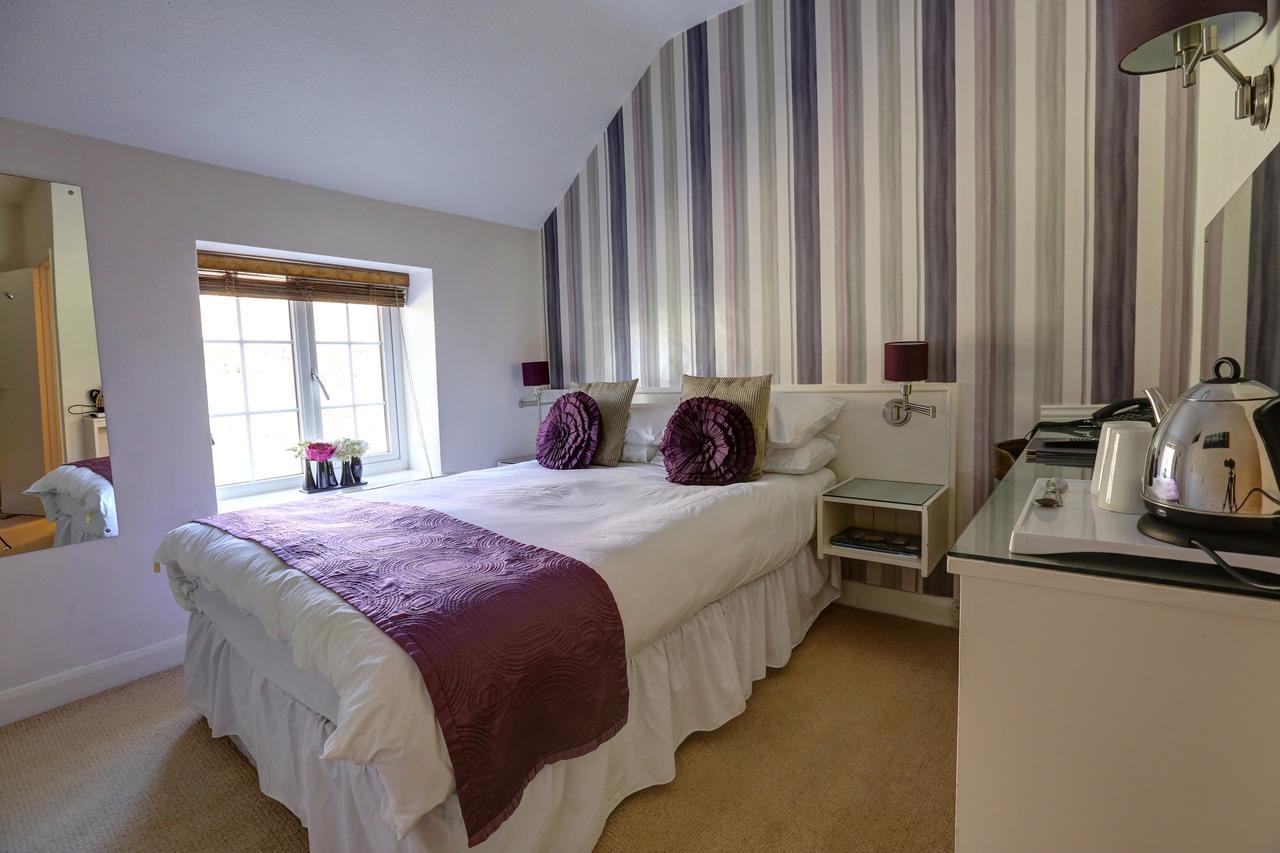 Manor Court Hotel Carnaby Extérieur photo